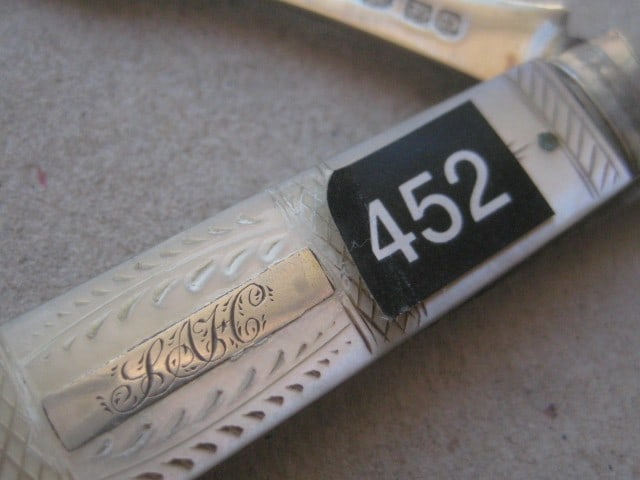 Title: Victorian Mother of Pearl Hafted Silver Bladed Folding Fruit Fork Description: Victoria - 5