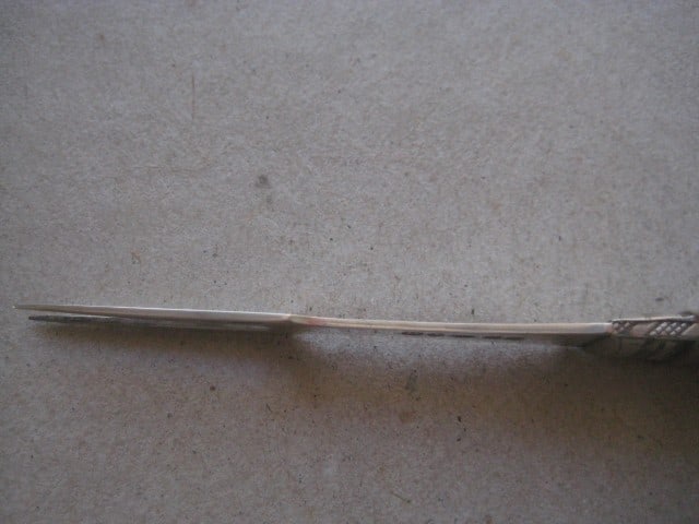 Title: Victorian Mother of Pearl Hafted Silver Bladed Folding Fruit Fork Description: Victoria - 9