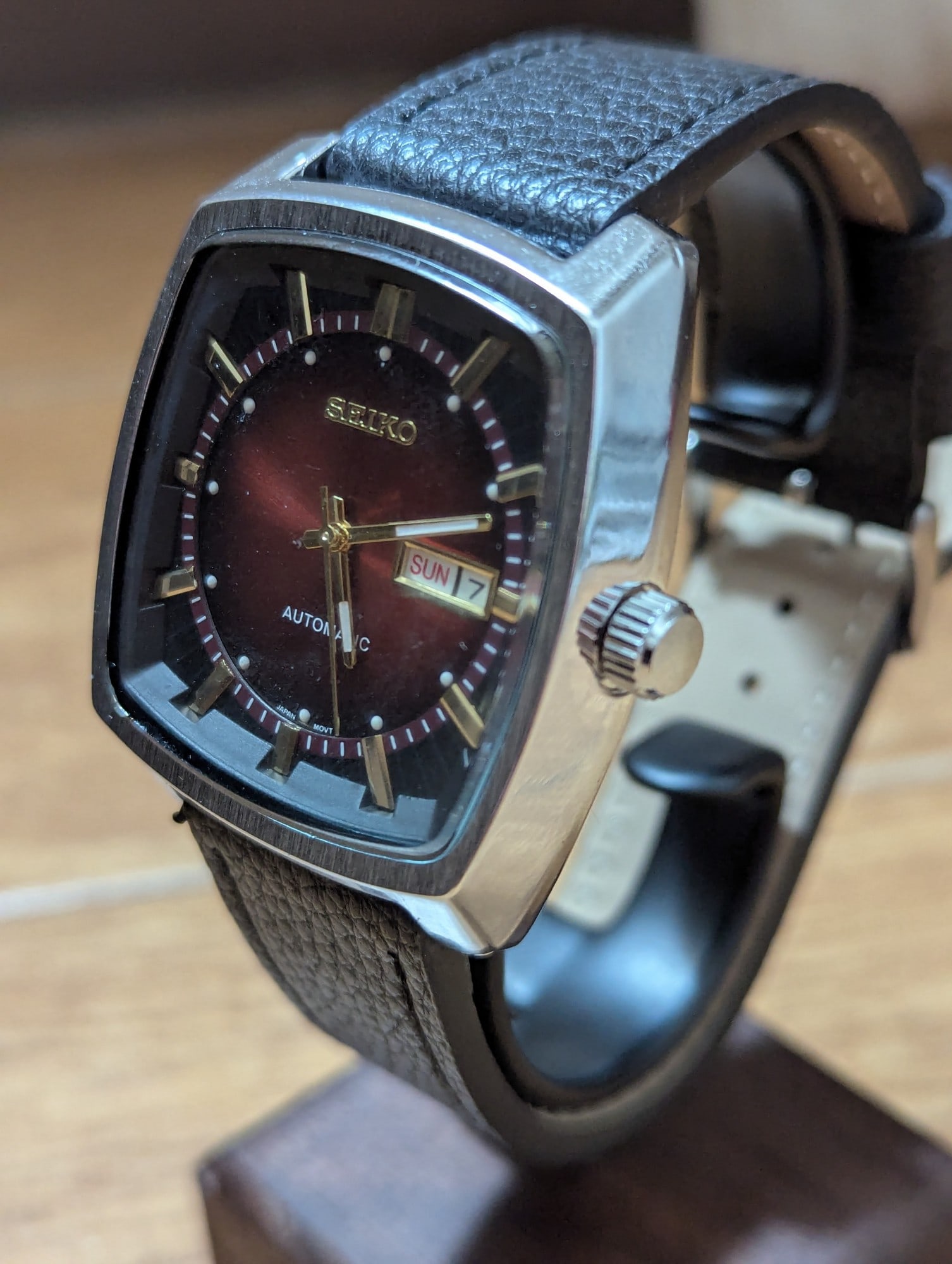 Seiko Automatic Day-Date – Tonneau Case, Brown Sunburst Dial - 2