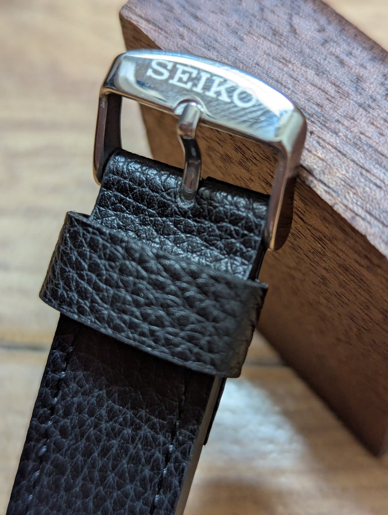 Seiko Automatic Day-Date – Tonneau Case, Brown Sunburst Dial - 5