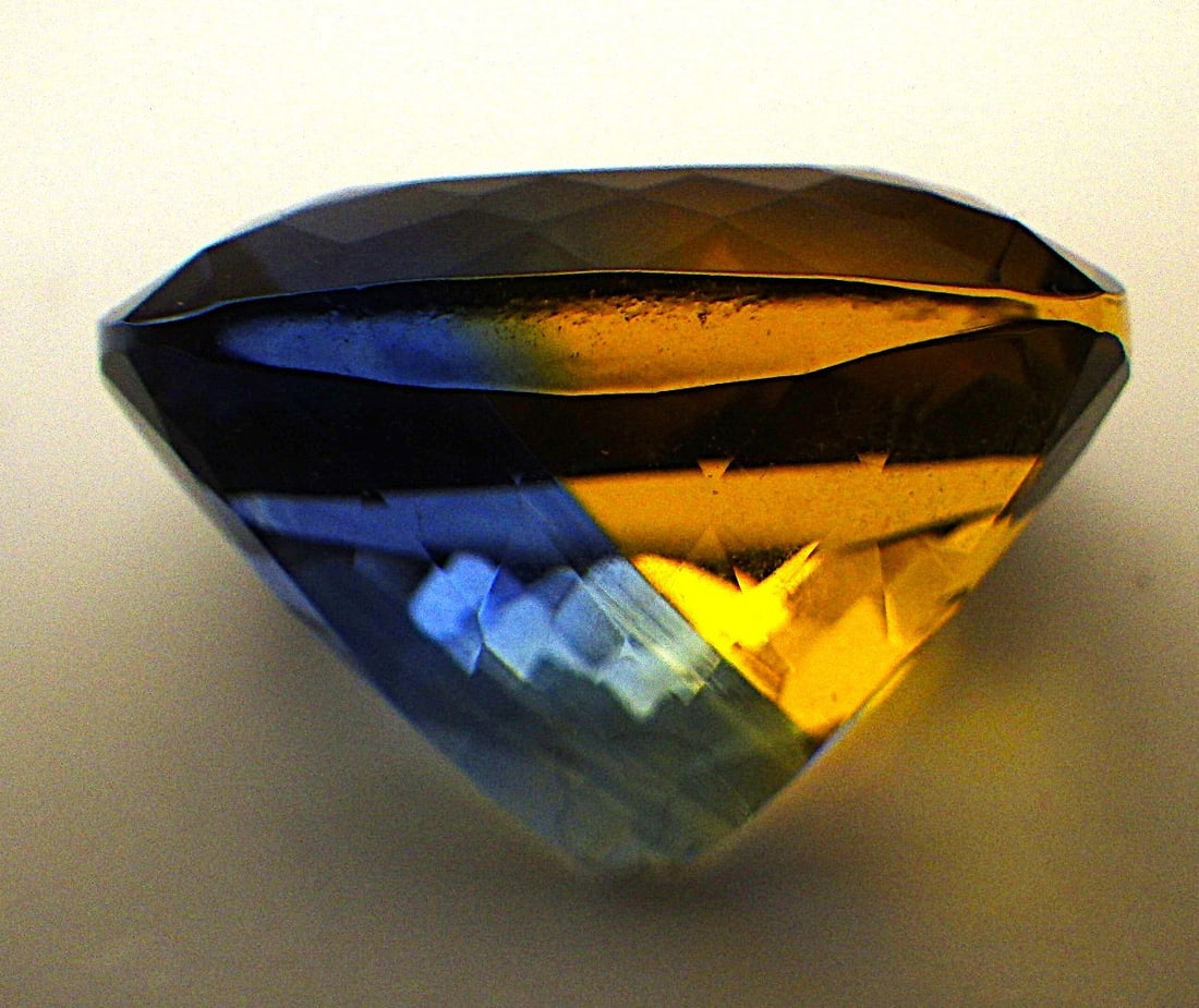 Title: Radiant Cut, Bicoloured Tourmaline 43 Carats Description: A mesmerising, lab created (man - 2