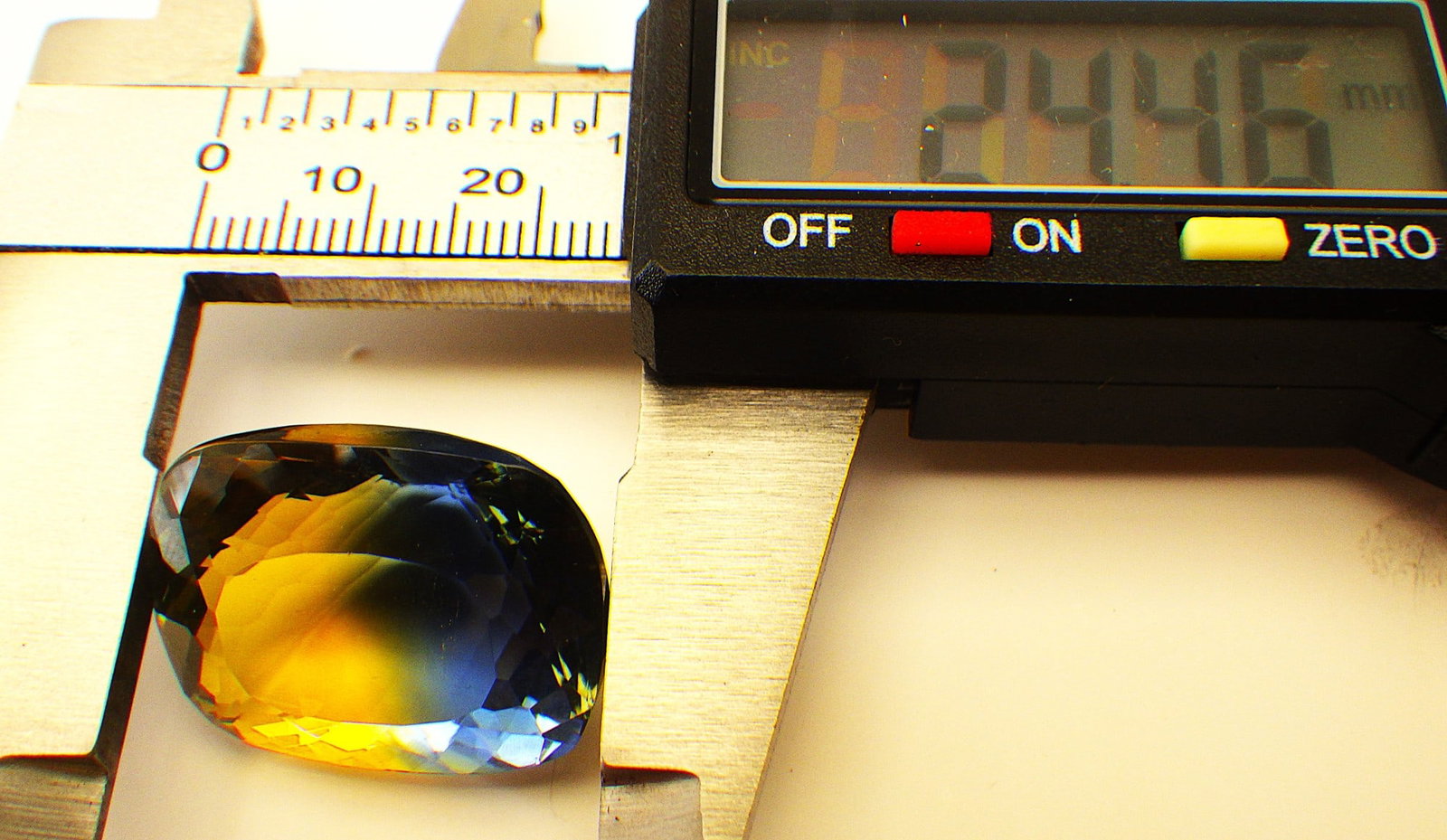 Title: Radiant Cut, Bicoloured Tourmaline 43 Carats Description: A mesmerising, lab created (man - 4