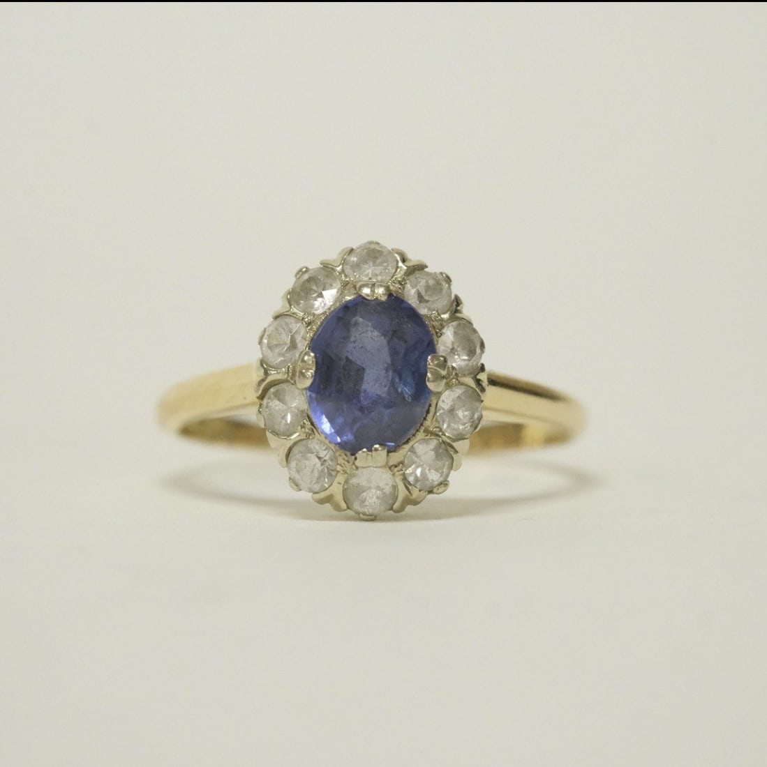 Carmose Ring, 18 K Gold With 0.25 ct Topaz and White Stones: Title: Carmose Ring, 18 K Gold With 0.25 ct Topaz and White Stones Description: DG& CO Malmo Size 16 mm/51 Size M1/2 / N Weight 2.1 grams Fully hallmarked Delivery - £10