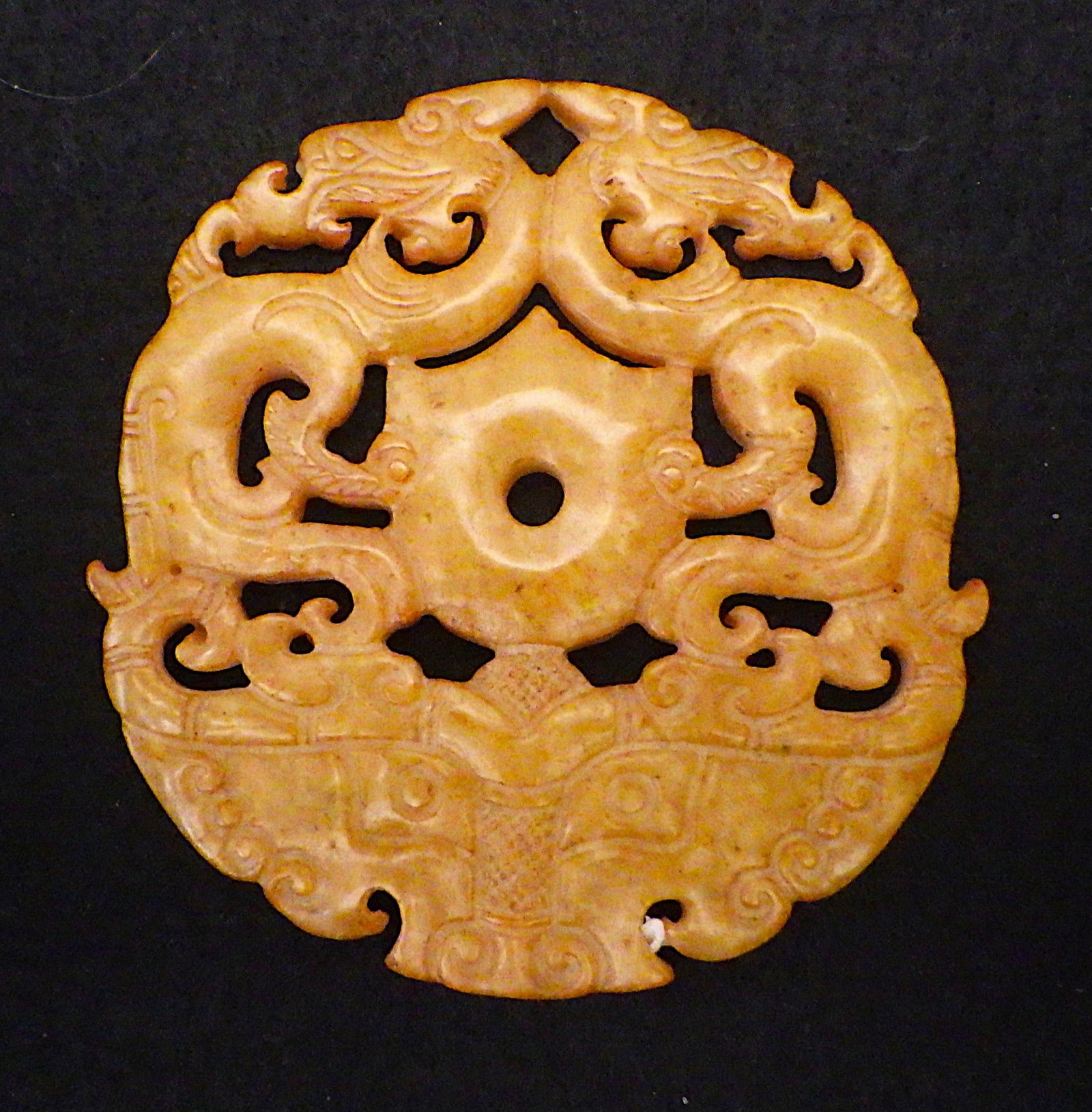 Vintage Chinese Hand Carved Anthropomorphic Jade Amulet With Dragons - 2