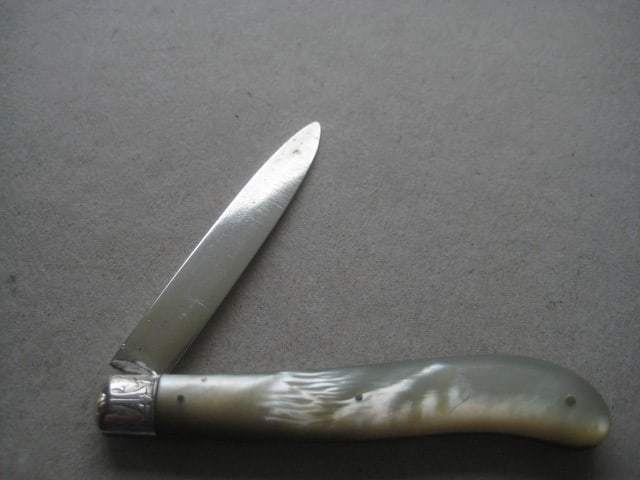 Title: Victorian Mother of Pearl Hafted Silver Bladed Folding Fruit Knife Description: Victorian - 2