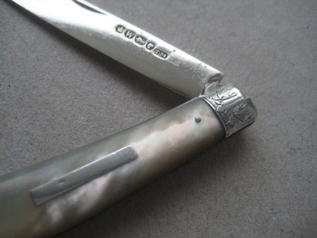 Title: Victorian Mother of Pearl Hafted Silver Bladed Folding Fruit Knife Description: Victorian - 4
