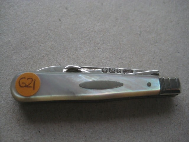 Victorian Mother of Pearl Hafted Twin Silver Bladed Folding Fruit Knife - 6