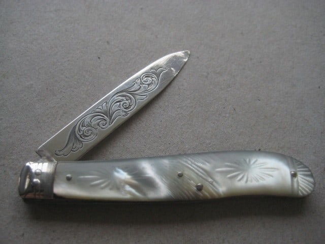 Victorian Mother of Pearl Hafted Silver Bladed Folding Fruit Knife - 2