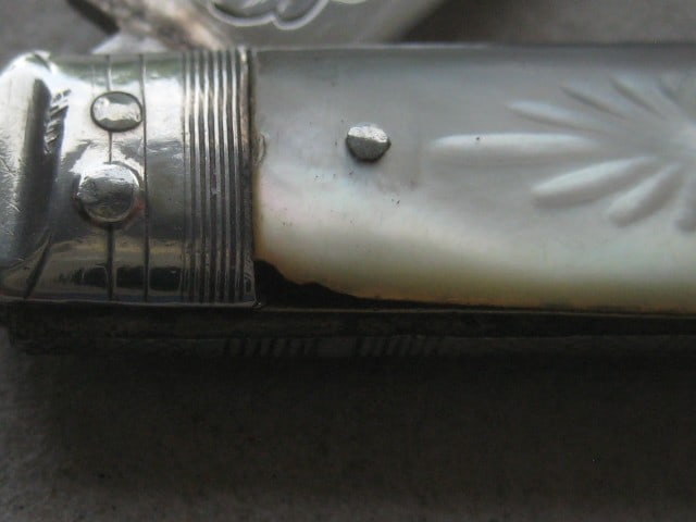 Victorian Mother of Pearl Hafted Silver Bladed Folding Fruit Knife - 3