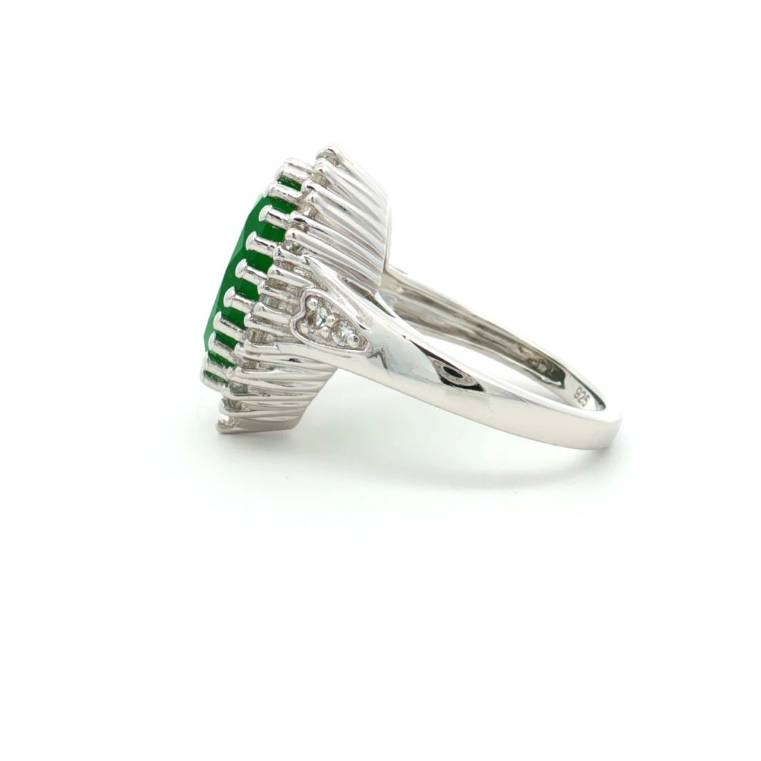 Title: HRD Certified Green Onyx & White Topaz Ring – 925 Sterling Silver Description: A fine 9 - 5