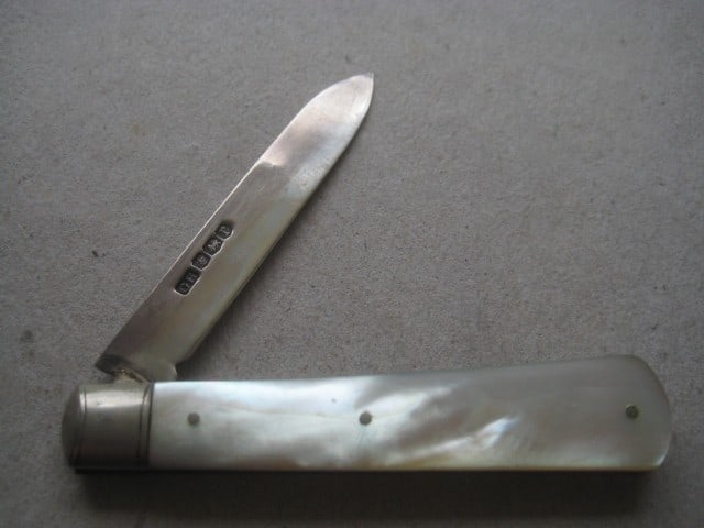 Title: George V Mother of Pearl Hafted Silver Bladed Folding Fruit Knife Description: George V - 7