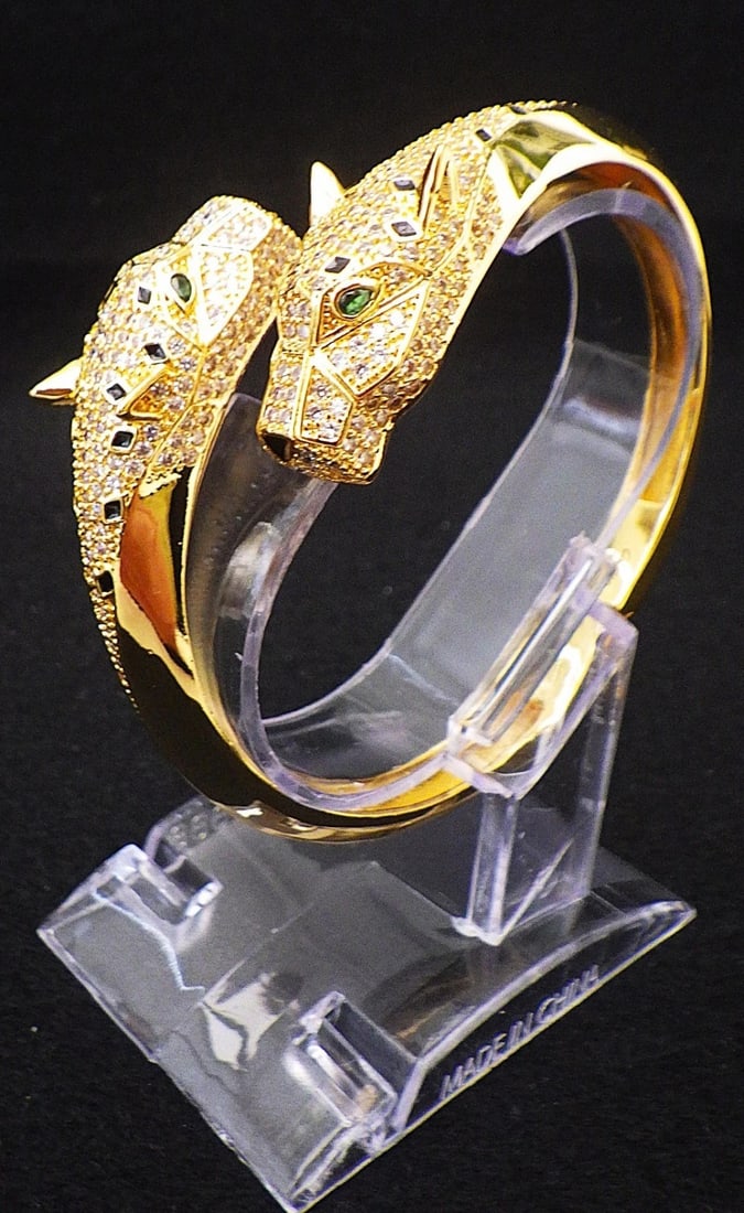 A Gold Plated, Designer Style, Double Panther Headed Bangle With Cubic Zirconia. (1 of 5)