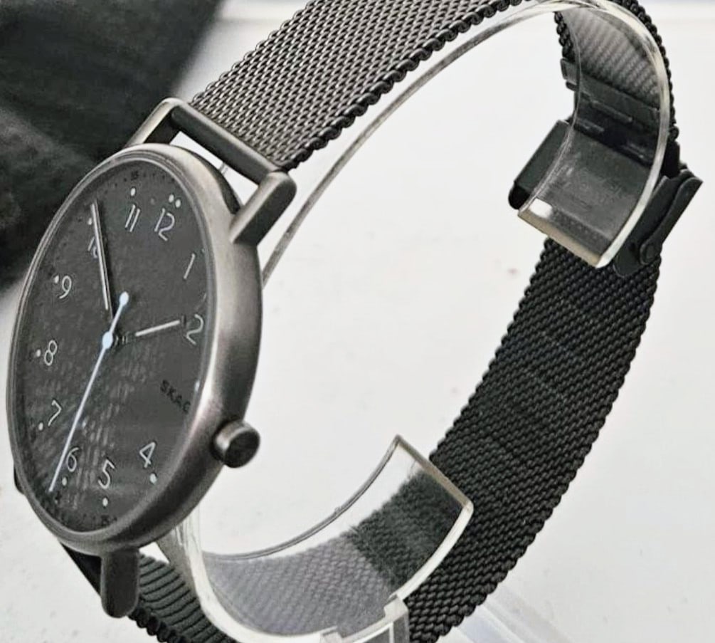 Title: Skagen Signatur SKW6354 – Gray Titanium Mesh Watch Description: An authentic Skagen - 3
