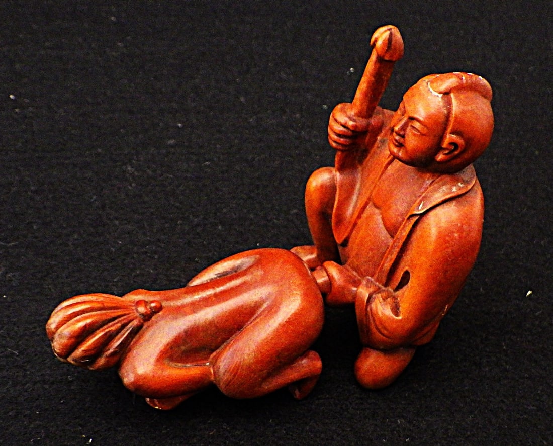 Title: Two Vintage Japanese Boxwood Netsukes (Pair) Description: A pair of vintage, erotic, - 4