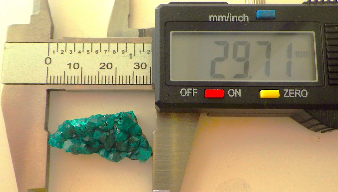 Natural Russian Diopside With Terminated Crystals 27 Carats - 5