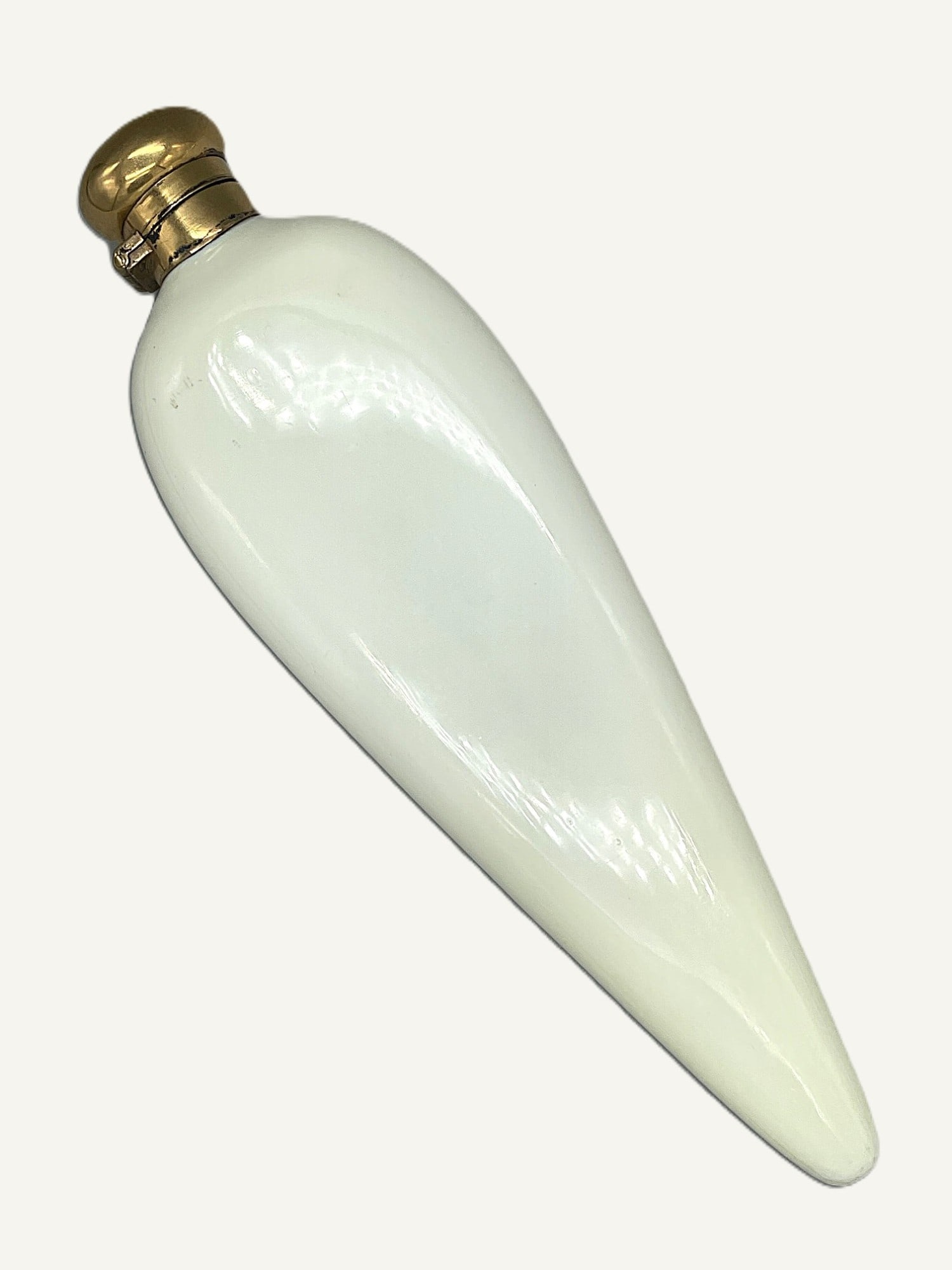 Title: Large Tear Drop Custard Glass Scent Bottle Description: Large teardrop custard / uranium - 2