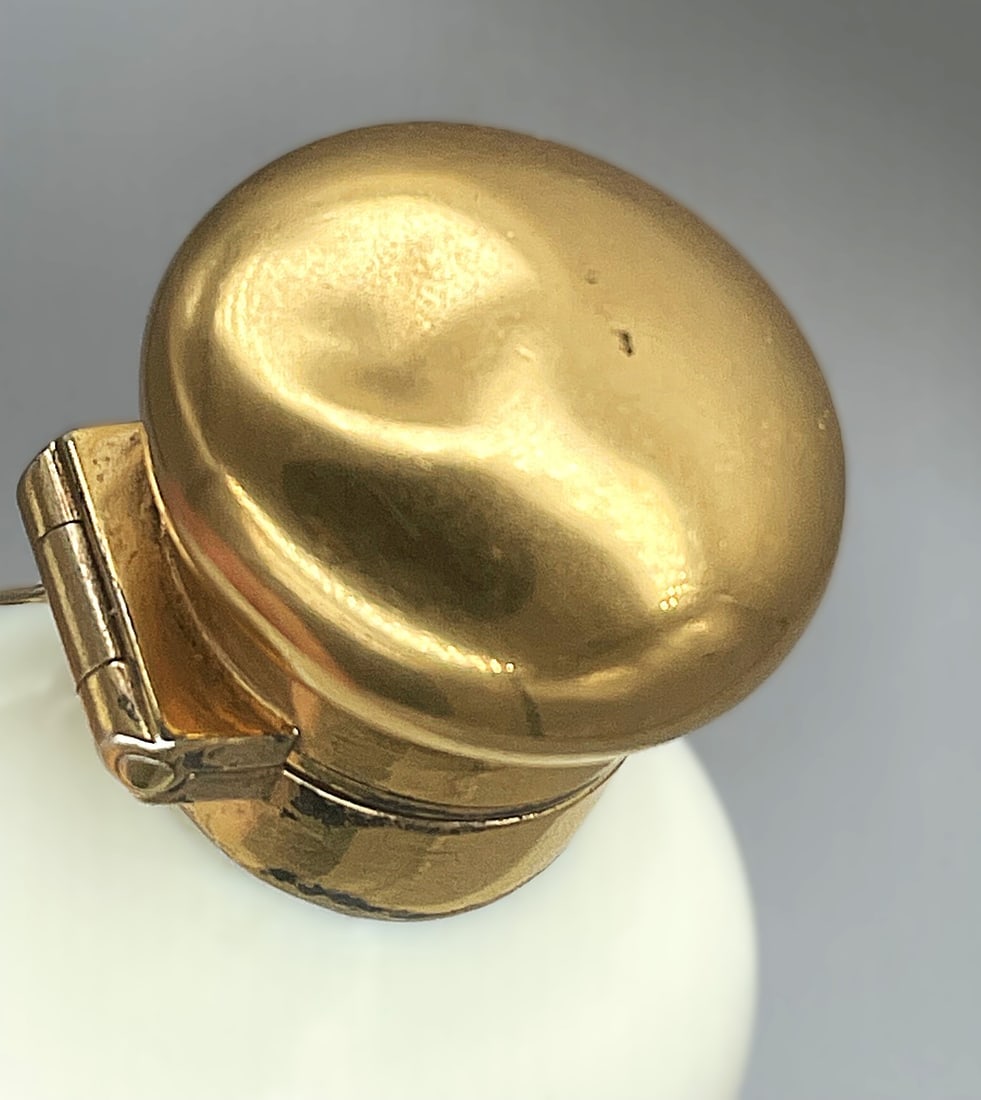 Title: Large Tear Drop Custard Glass Scent Bottle Description: Large teardrop custard / uranium - 7