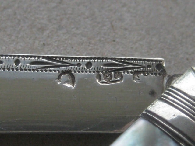 George III Mother of Pearl Hafted Silver Bladed Folding Fruit Knife - 5