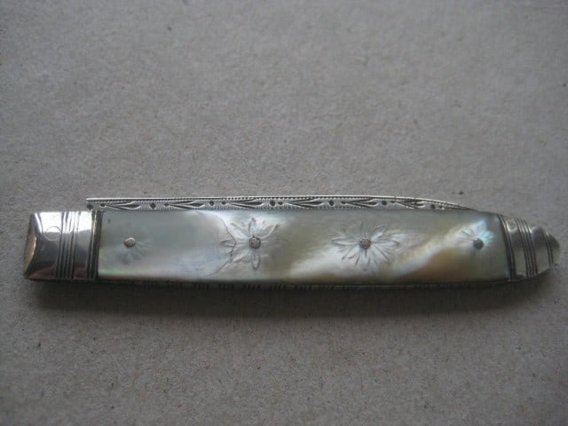 George III Mother of Pearl Hafted Silver Bladed Folding Fruit Knife - 9