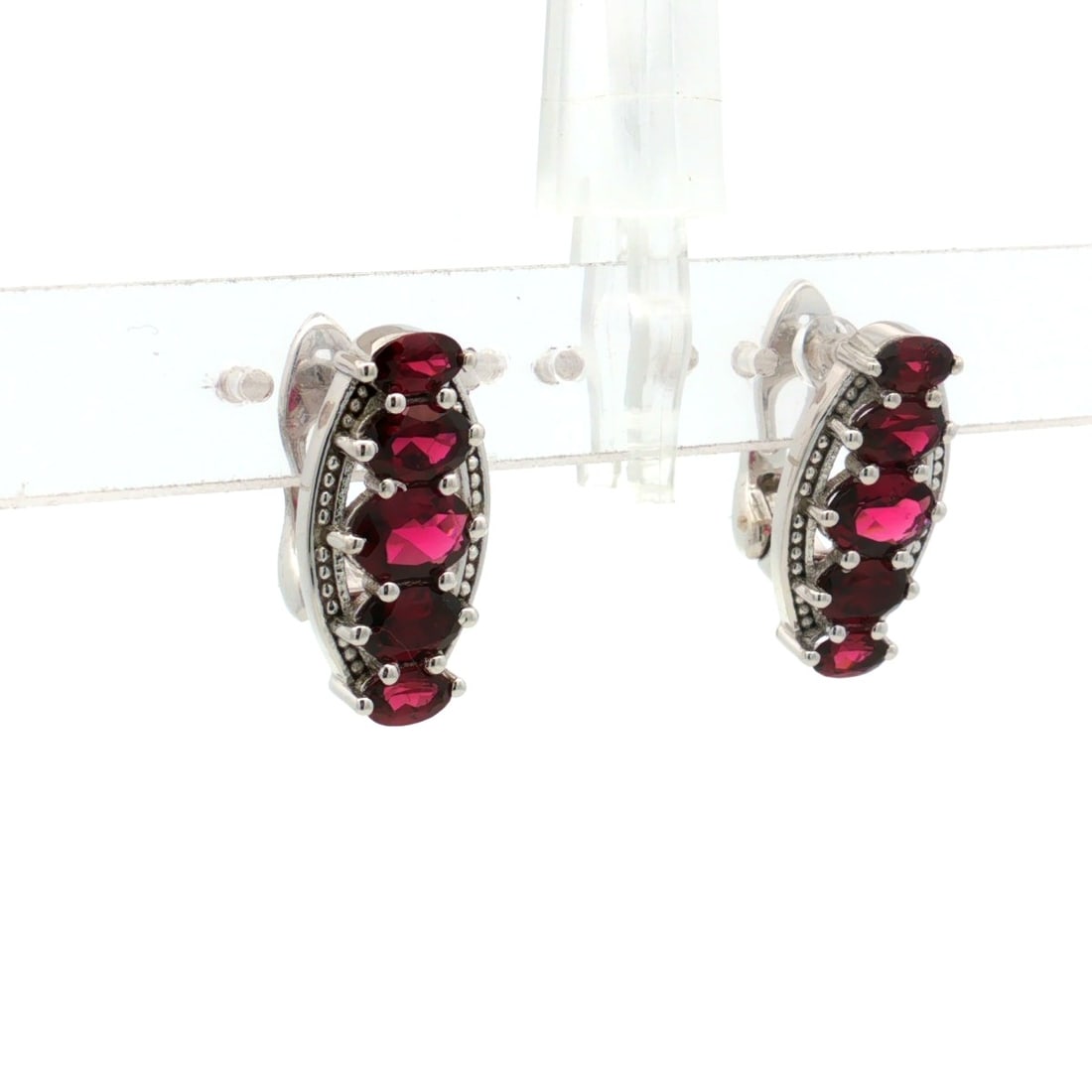 Title: HRD Certified Rhodolite Garnet Oval Earrings – 925 Sterling Silver Description: A fine  - 3