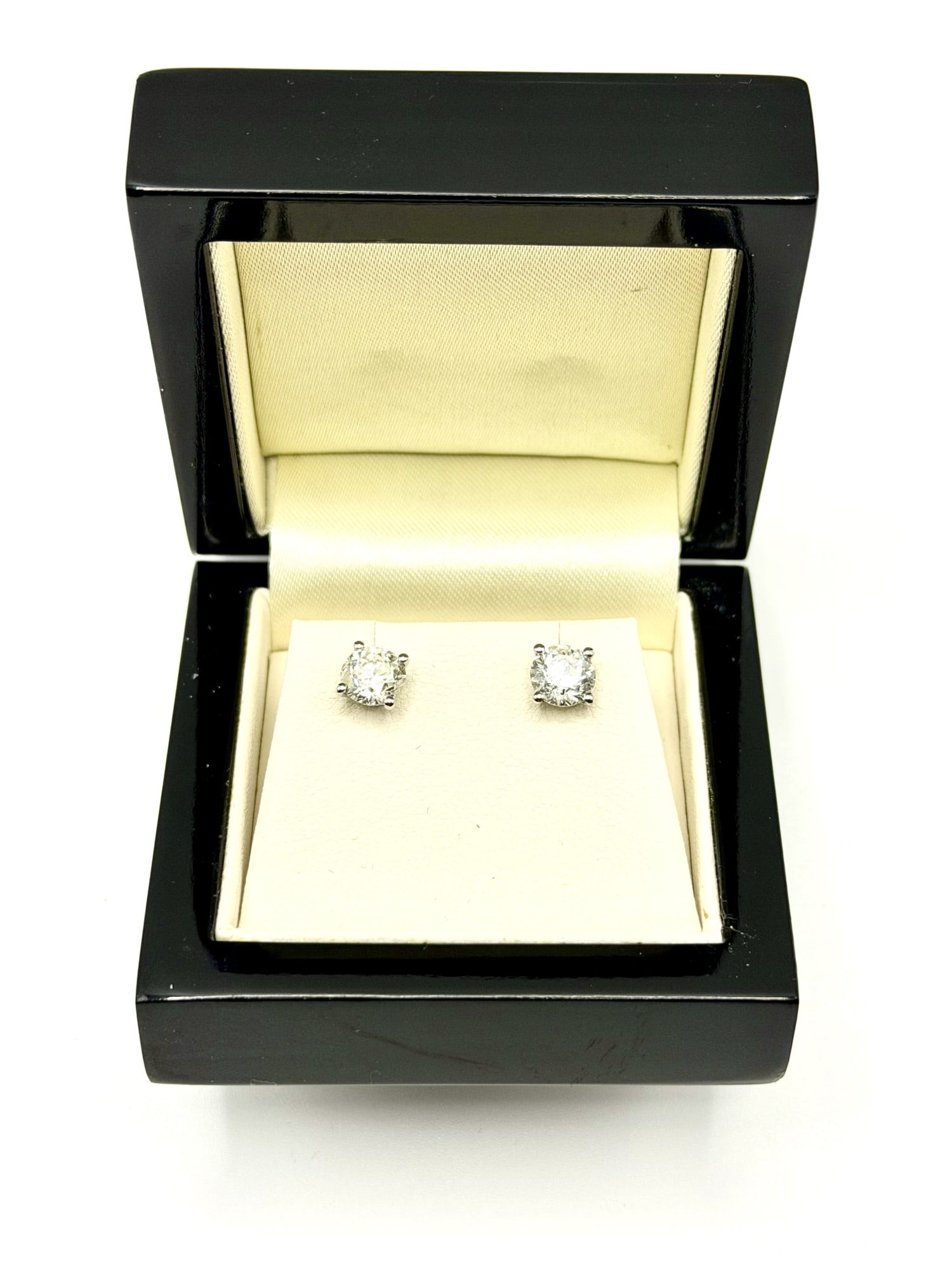 Title: Unworn Certified Pair of Natural Diamond Solitaire Earrings, With Two Brilliant Cut - 3