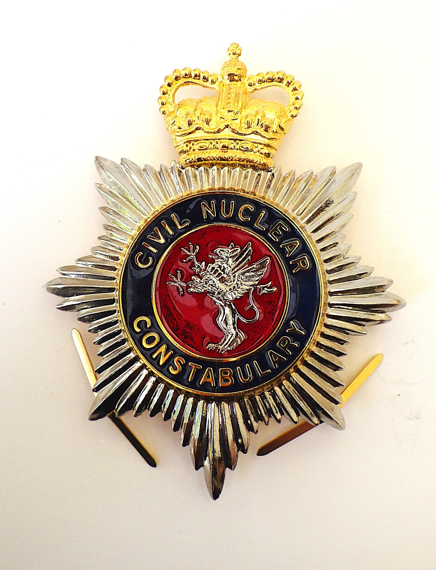 A Very Rare Civil Nuclear Constabulary Helmet Plate Police From UK: Title: A Very Rare Civil Nuclear Constabulary Helmet Plate Police From UK Description: A very rare Civil Nuclear Constabulary helmet plate Police from UK. Metal enamel in excellent new/unused