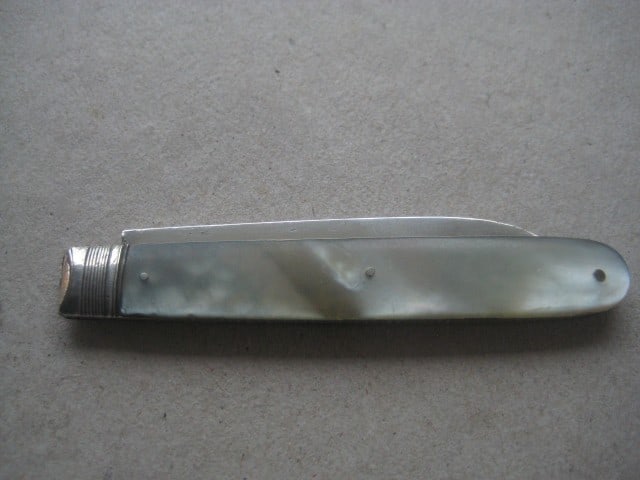 Title: George III Mother of Pearl Hafted Silver Bladed Folding Fruit Knife Description: George - 8