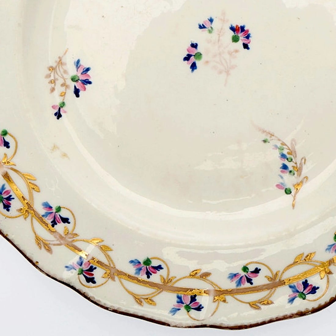 An Antique Georgian Derby Porcelain Barbeaux Sprigs Cornflower Plate C.1780+ - 2