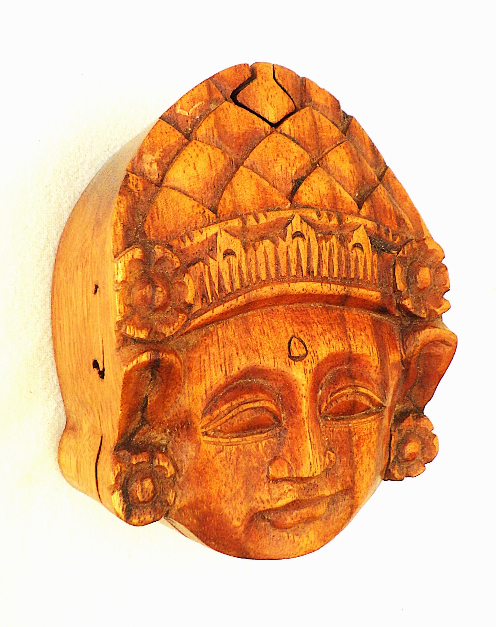 Vintage Puzzle Wooden Box From Bali: Title: Vintage Puzzle Wooden Box From Bali Description: A vintage, hand carved, wooden puzzle box that can be used in many ways. Probably made in Bali in 80's. Dimensions: 12 x 9 x 6.5