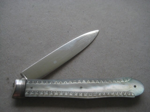 Victorian Mother of Pearl Hafted Silver Bladed Folding Fruit Knife - 2