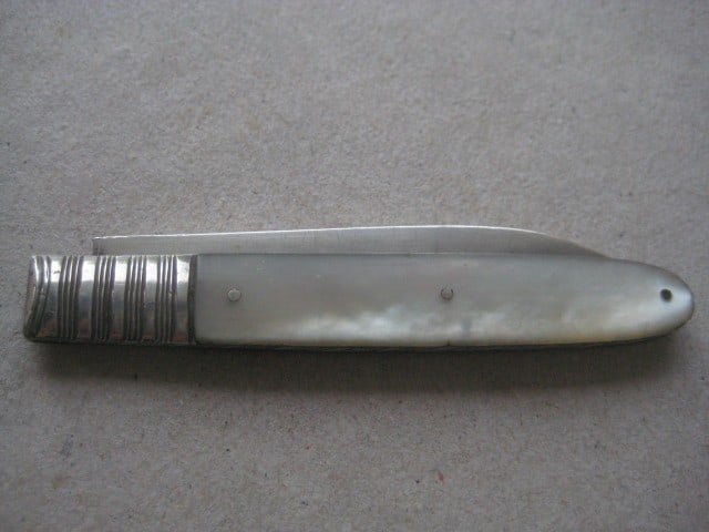 George III Mother of Pearl Hafted Silver Bladed Folding Fruit Knife - 10