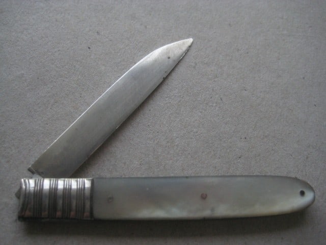 George III Mother of Pearl Hafted Silver Bladed Folding Fruit Knife - 2