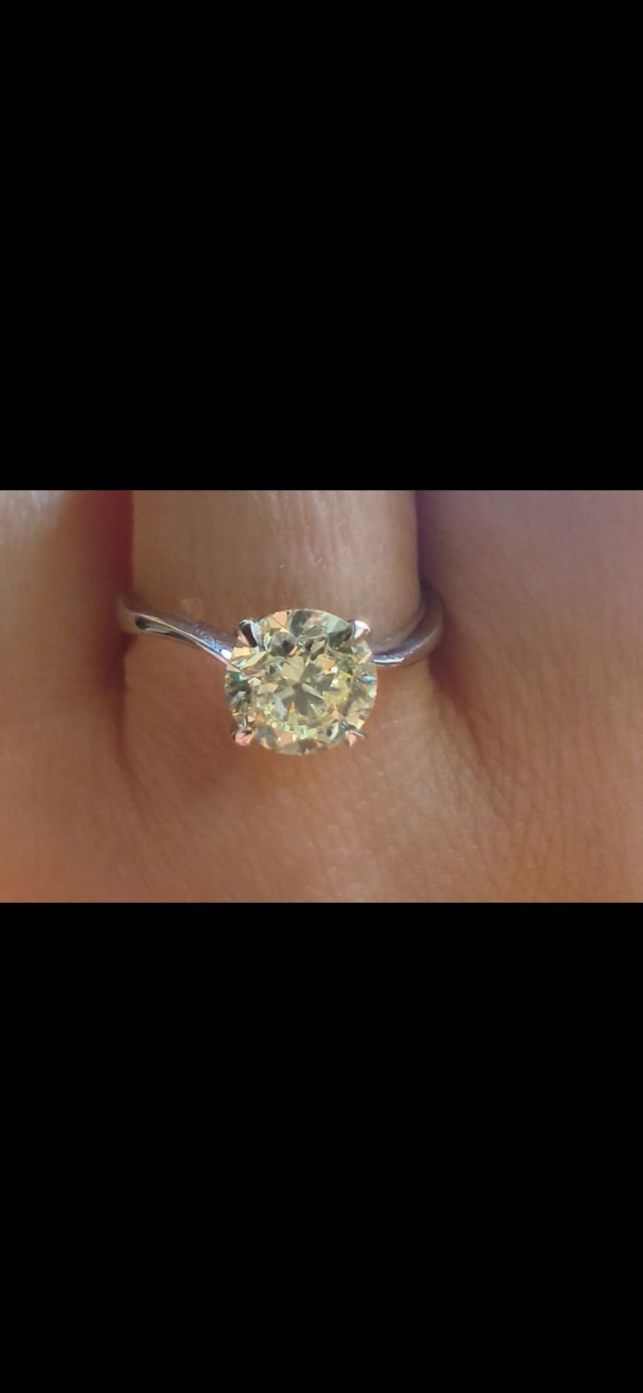Modern 14ct White Gold Single-Stone Ring With A Twisted/Bypass Shank and Four-claw Solitaire Head - 2