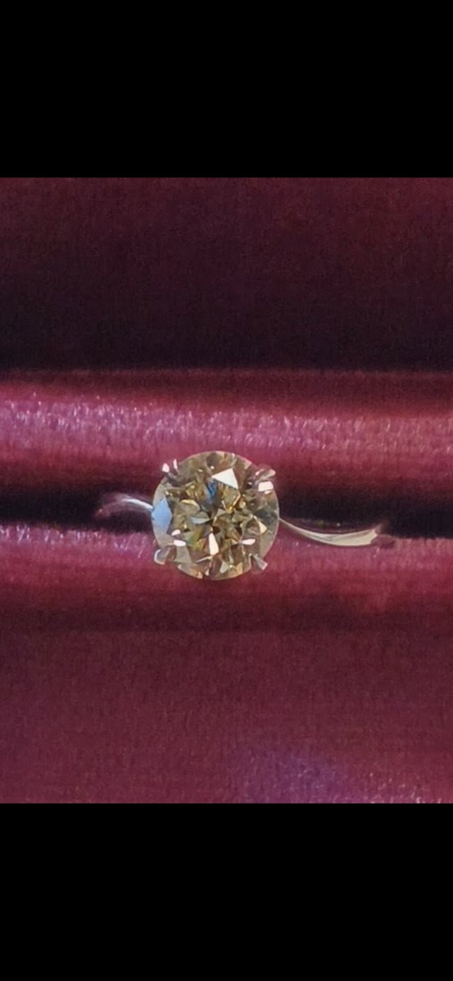 Modern 14ct White Gold Single-Stone Ring With A Twisted/Bypass Shank and Four-claw Solitaire Head - 3
