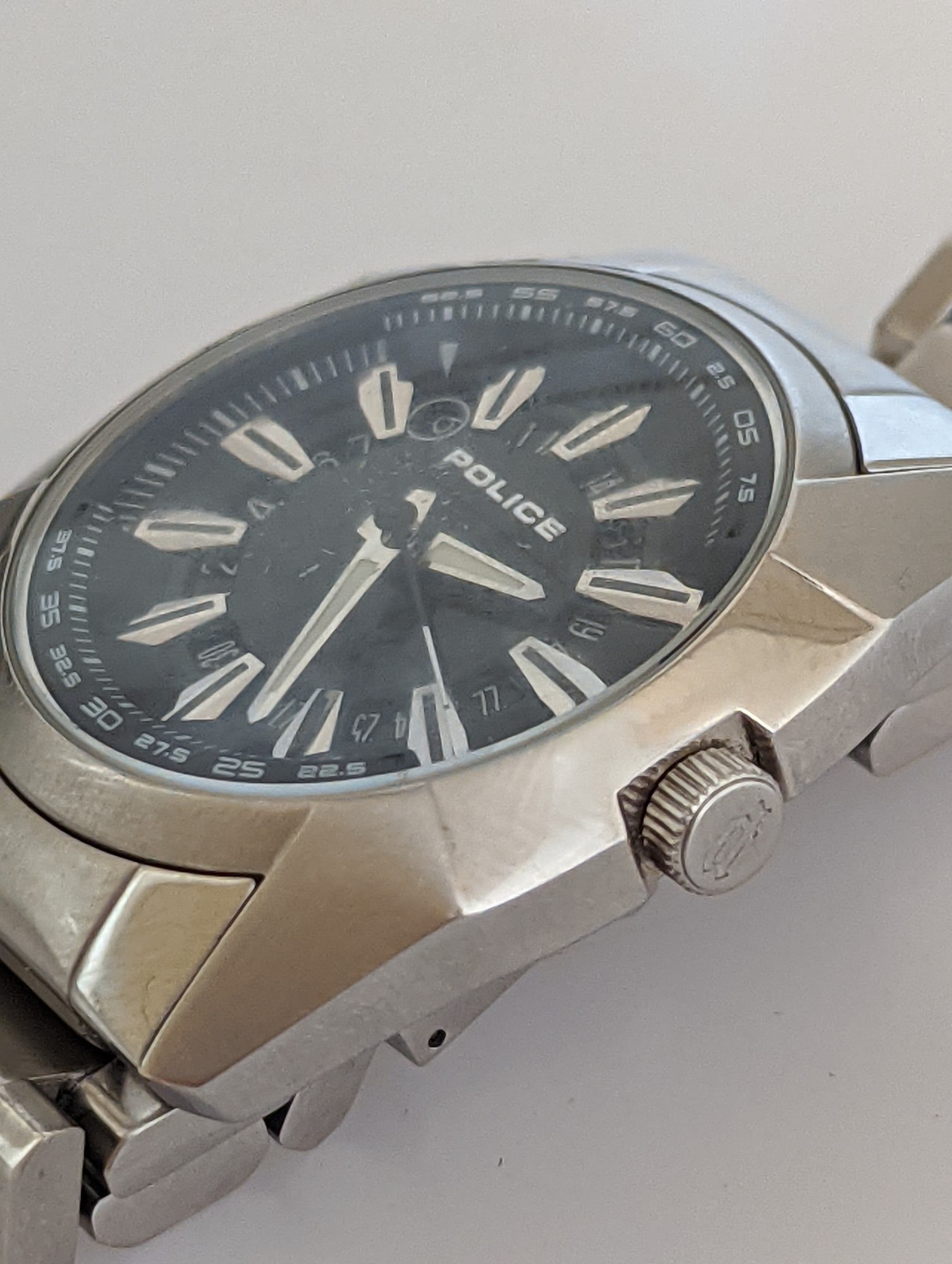 Vintage Police Timepiece Men's Watch 11299J - Stainless Steel (Working w/ Box) - 2