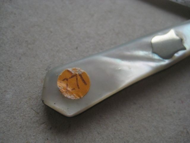 Title: George V Mother of Pearl Hafted Silver Bladed Folding Fruit Knife Description: George V - 3