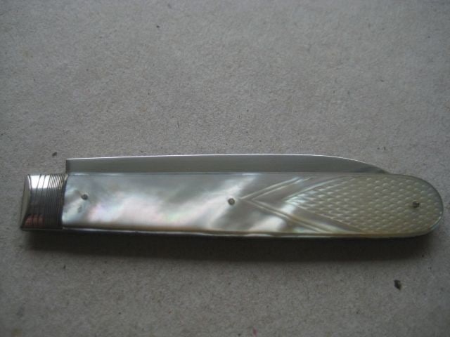 Victorian Mother of Pearl Hafted Silver Bladed Folding Fruit Knife - 9