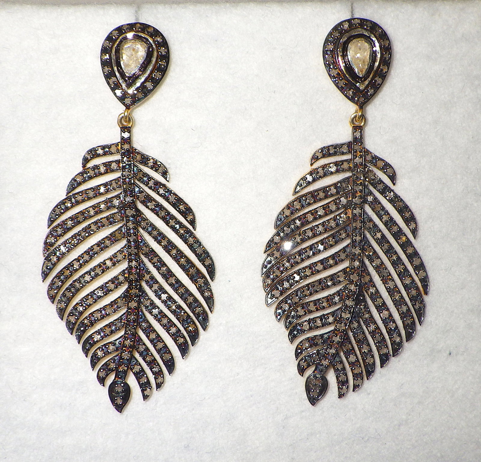 Old Silver & Gold Earrings With Old Cut Natural Diamonds: Title: Old Silver & Gold Earrings With Old Cut Natural Diamonds Description: A magnificent, vintage or probably antique, silver and gold pair of earrings with old cut, faceted, natural diamonds