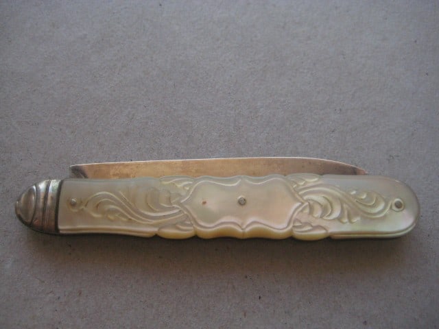 Victorian Mother of Pearl Hafted Silver Bladed Folding Fruit Knife - 10