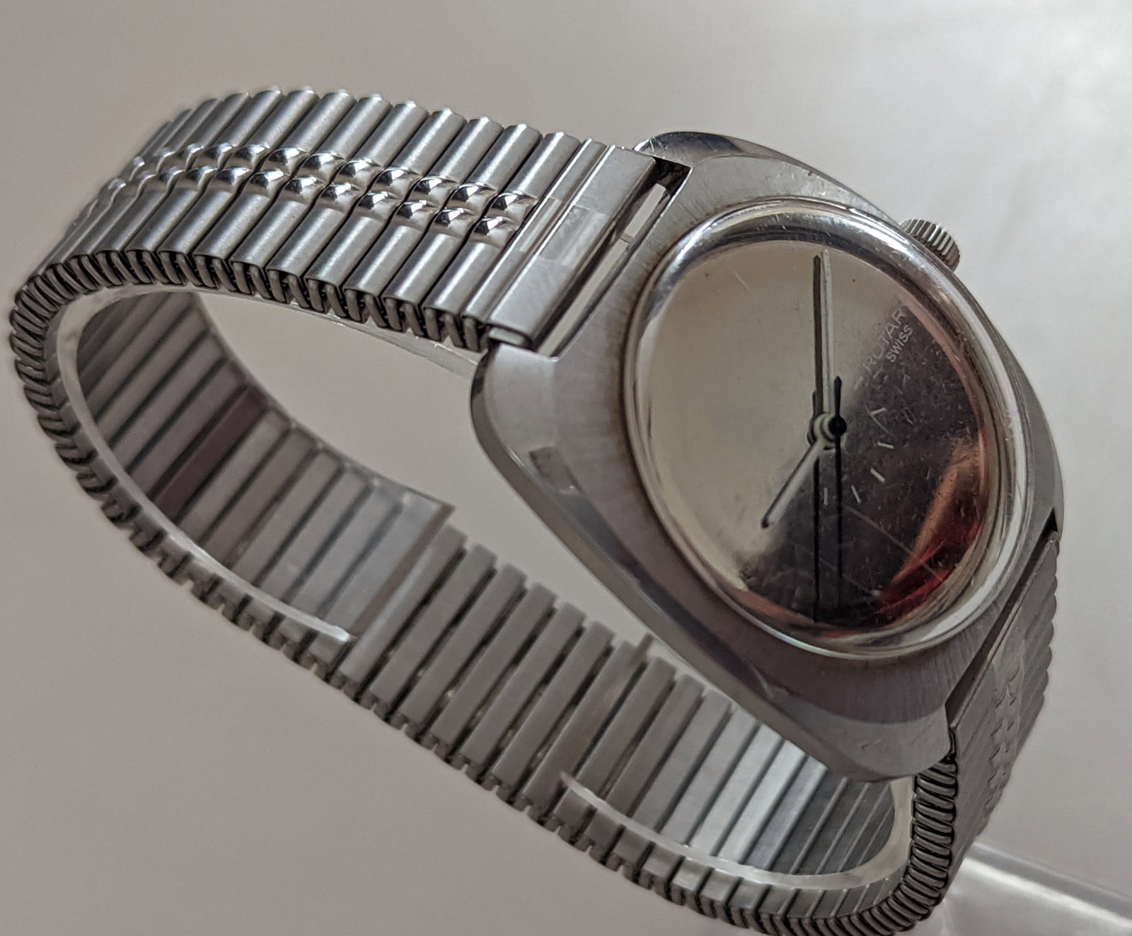 Vintage 1960s Rotary Swiss ""Space Age"" Stainless Steel mechanical Watch - 2