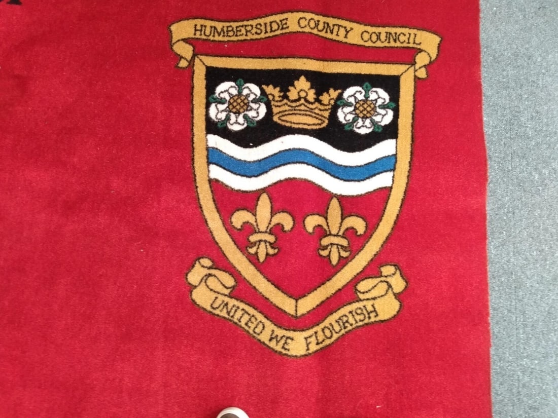 Title: Royalty RED CARPET for THE Opening of HUMBER BRIDGE OPENED BY H.M. QUEEN ELIZABETH II 17th - 3