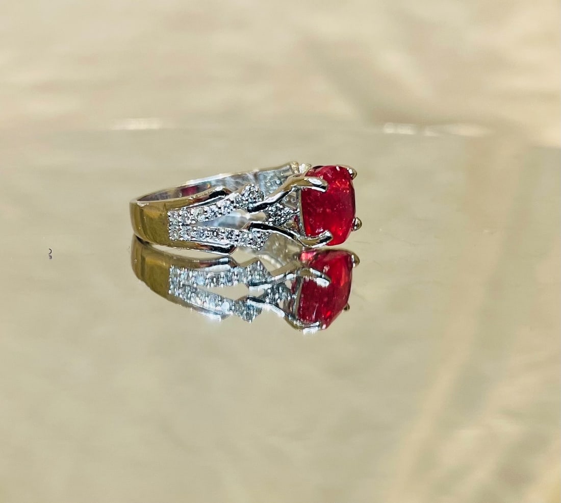 Natural Burmese Ruby Ring 3.35 Ct With Natural Diamonds & 18k Gold - 4