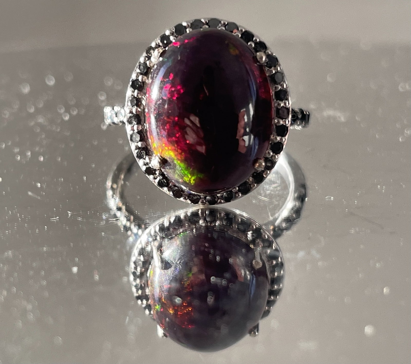 Beautiful 6.49 CT Natural Black Opal Ring With Natural Black Diamond & 18k Gold - 2