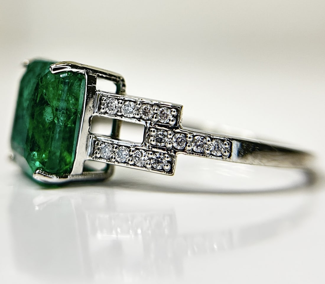 Beautiful Natural 2.64 CT Emerald Ring With Natural Diamonds & Platinum 950 - 4
