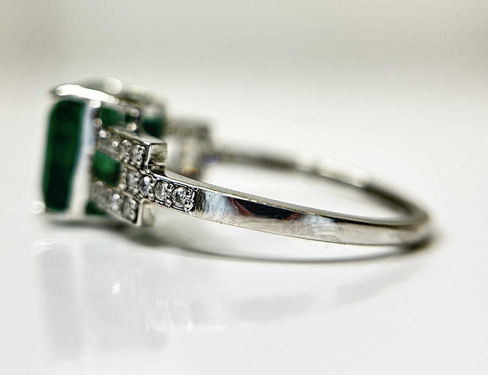 Beautiful Natural 2.64 CT Emerald Ring With Natural Diamonds & Platinum 950 - 5