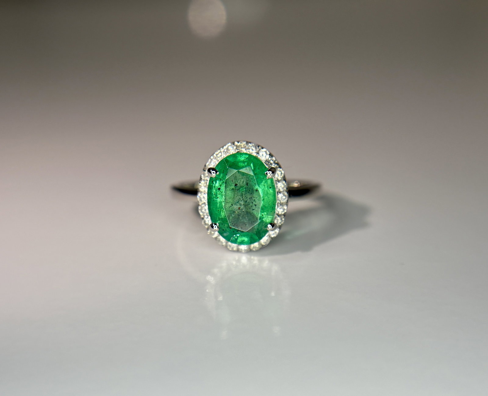 Beautiful 2.70 CT Natural Emerald Ring With Natural Diamonds & Platinum 950 - 2