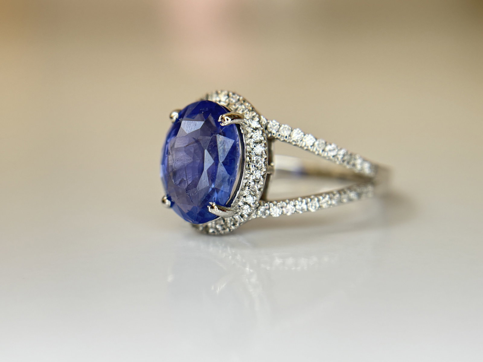 Beautiful 2.83 CT Natural Ceylon Cornflour Blue Sapphire Diamonds & 18k Gold - 4