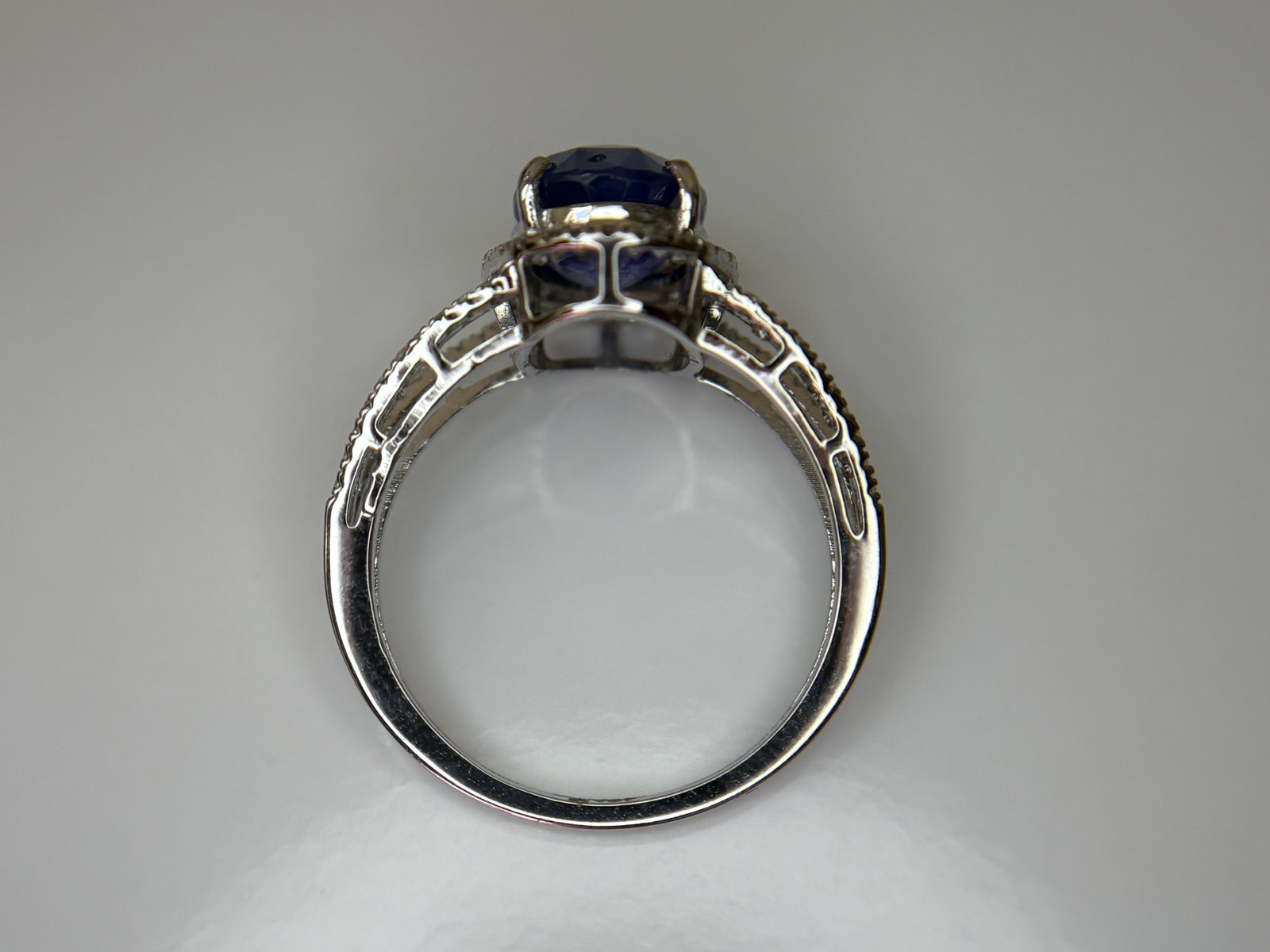 Beautiful 2.83 CT Natural Ceylon Cornflour Blue Sapphire Diamonds & 18k Gold - 6