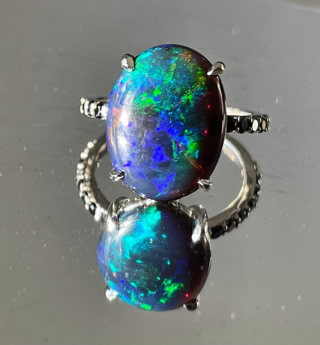 Beautiful 5.22 CT Natural Black Opal Ring With Natural Black Diamond & 18k Gold - 7