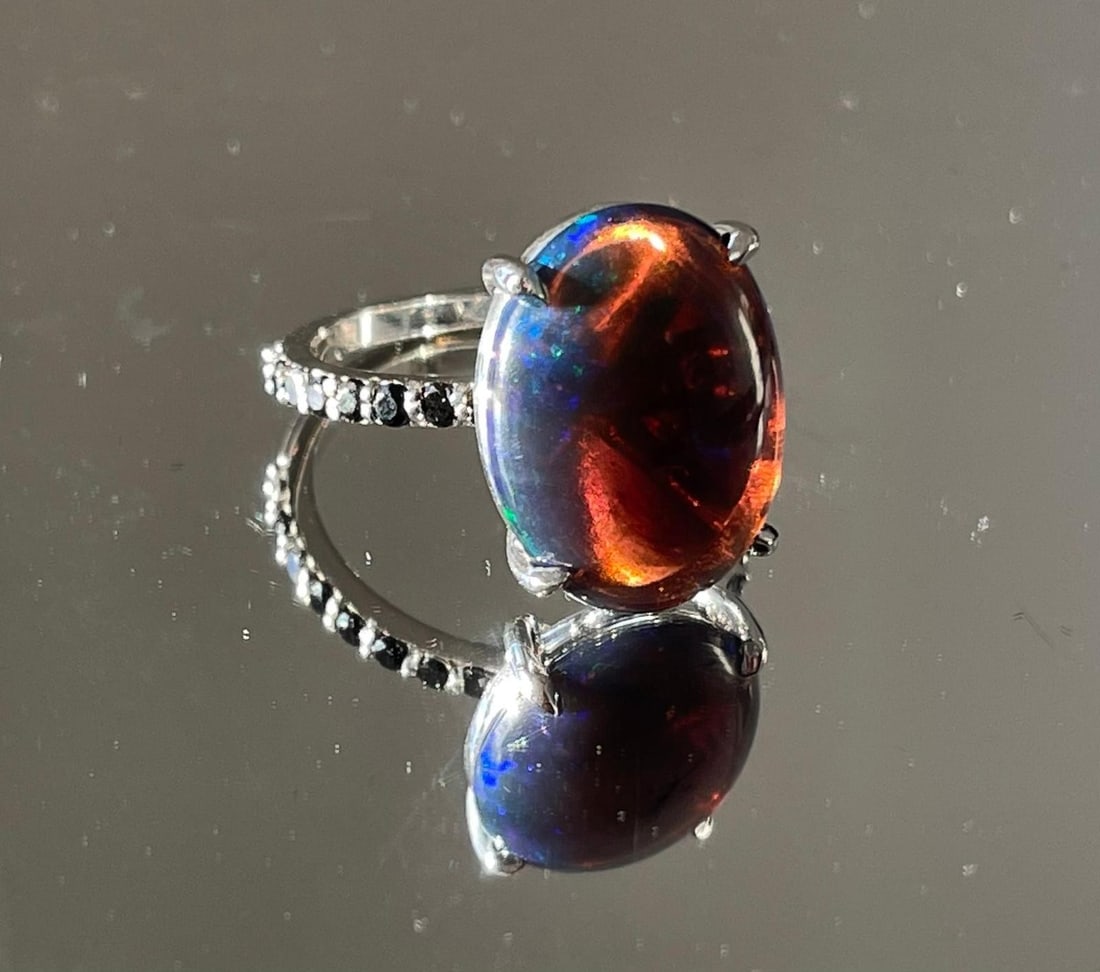 Beautiful 5.22 CT Natural Black Opal Ring With Natural Black Diamond & 18k Gold - 8
